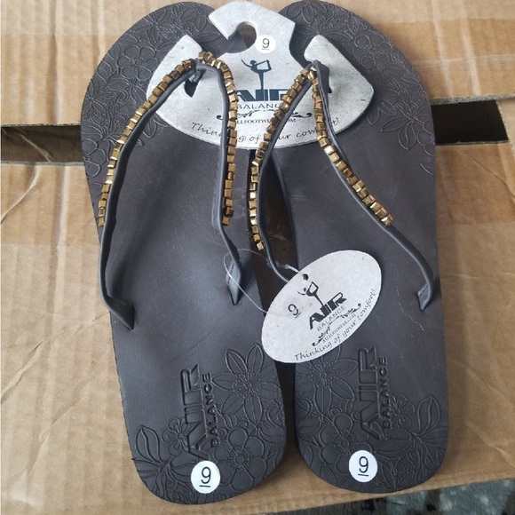 Flip Flop Sandals Brown Gold Size 9 - Picture 3 of 4